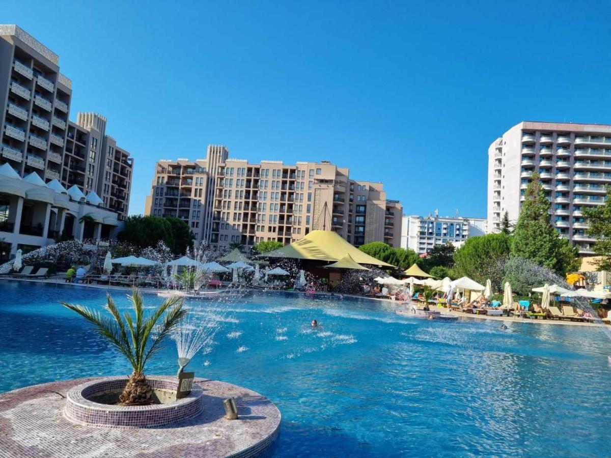 Royal Beach Apartment Sea View 2 Солнечный берег Экстерьер фото